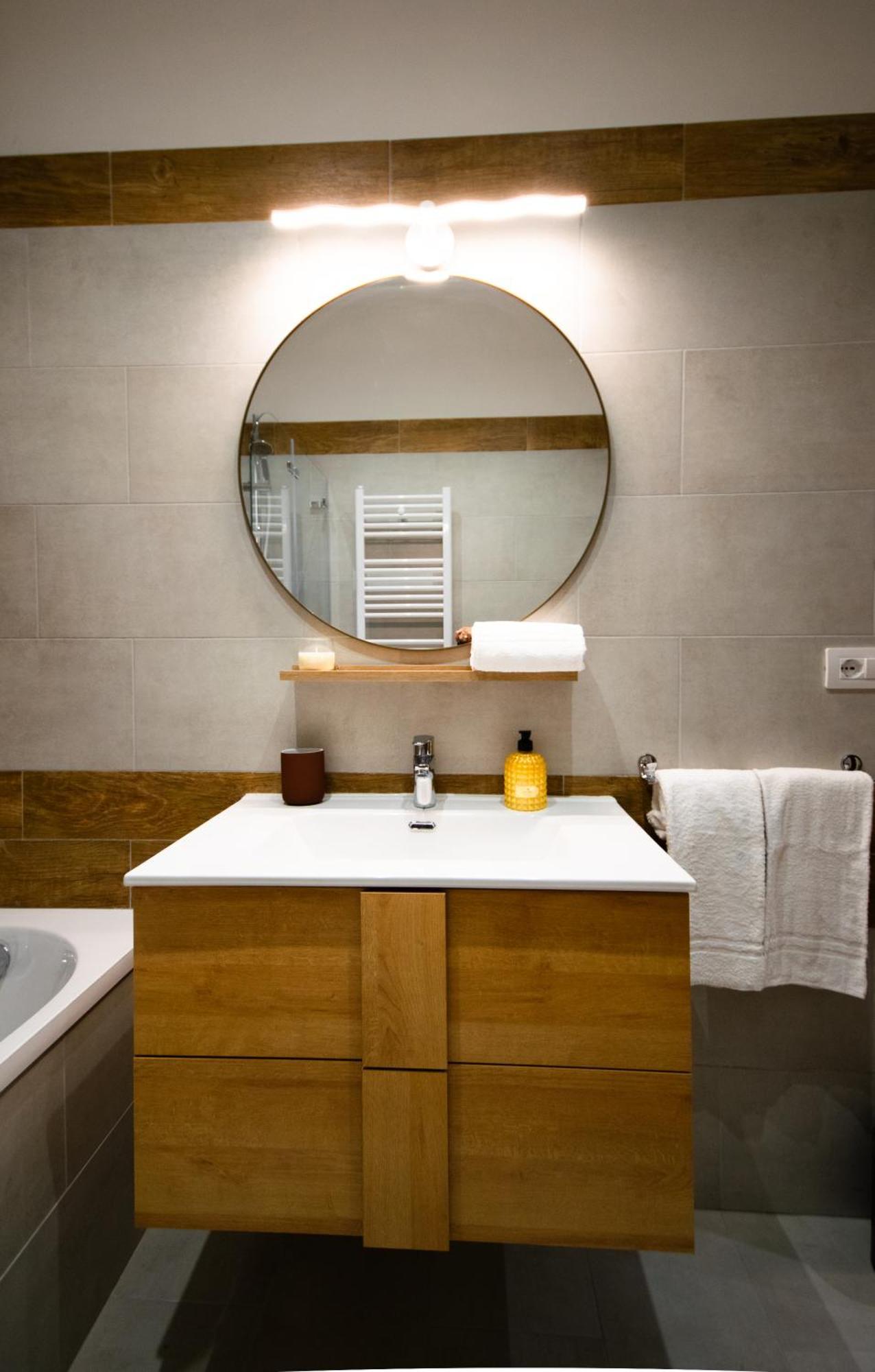 Mbs Marconi Bridge Suites Guest House โรม ภายนอก รูปภาพ