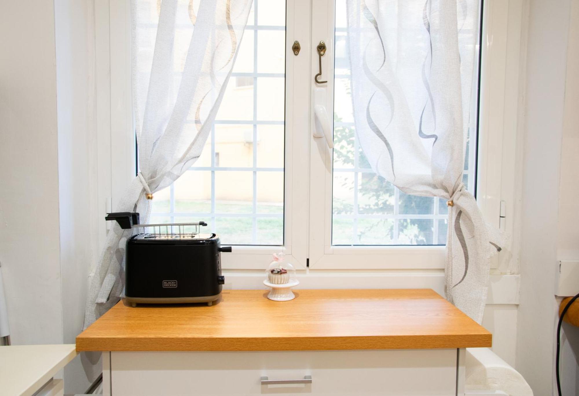 Mbs Marconi Bridge Suites Guest House โรม ภายนอก รูปภาพ