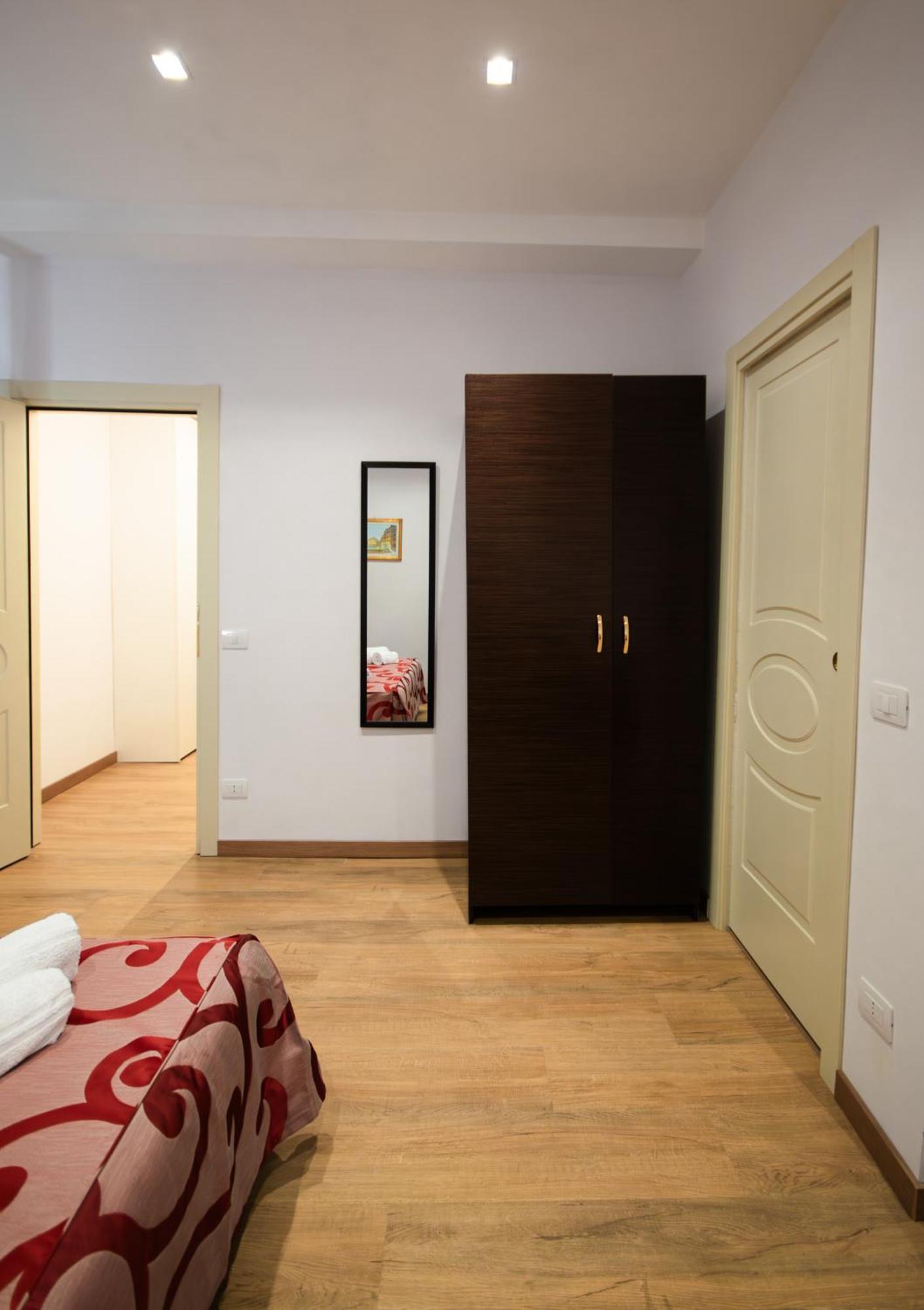 Mbs Marconi Bridge Suites Guest House โรม ภายนอก รูปภาพ